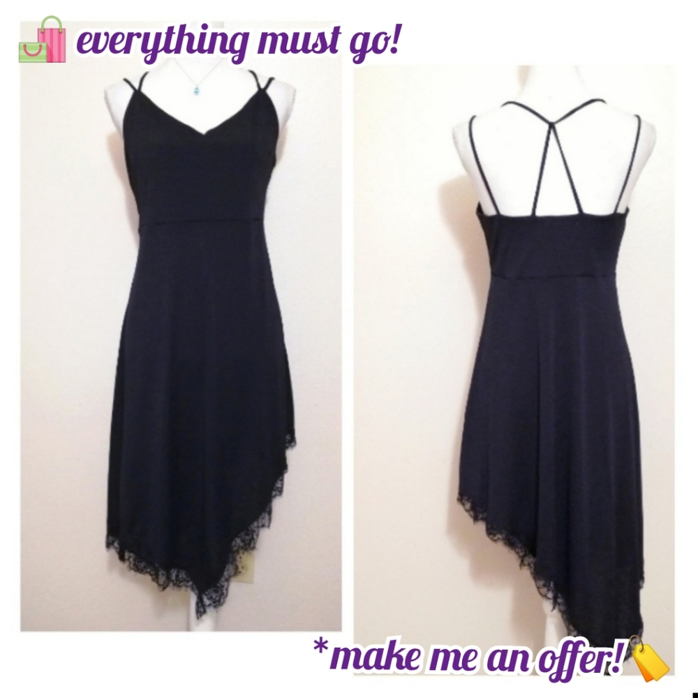 ♥️Pretty Lace Trim Asymmetrical Slip Dress